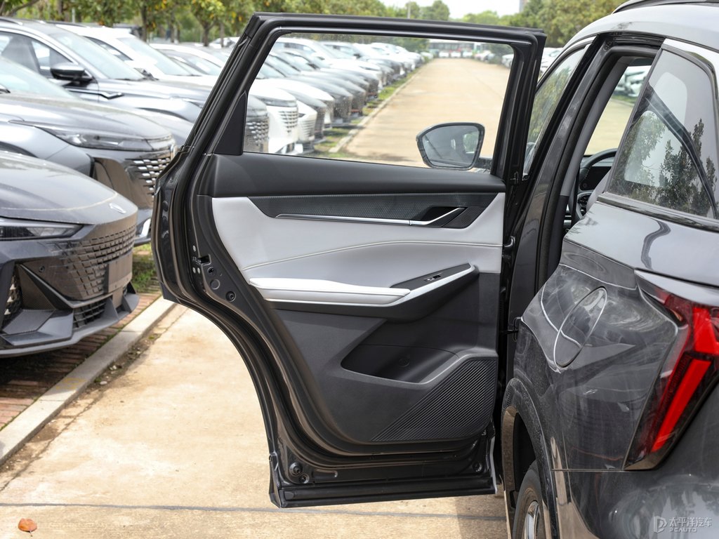 安第斯灰長安CS75 PLUS車廂內(nèi)飾圖片