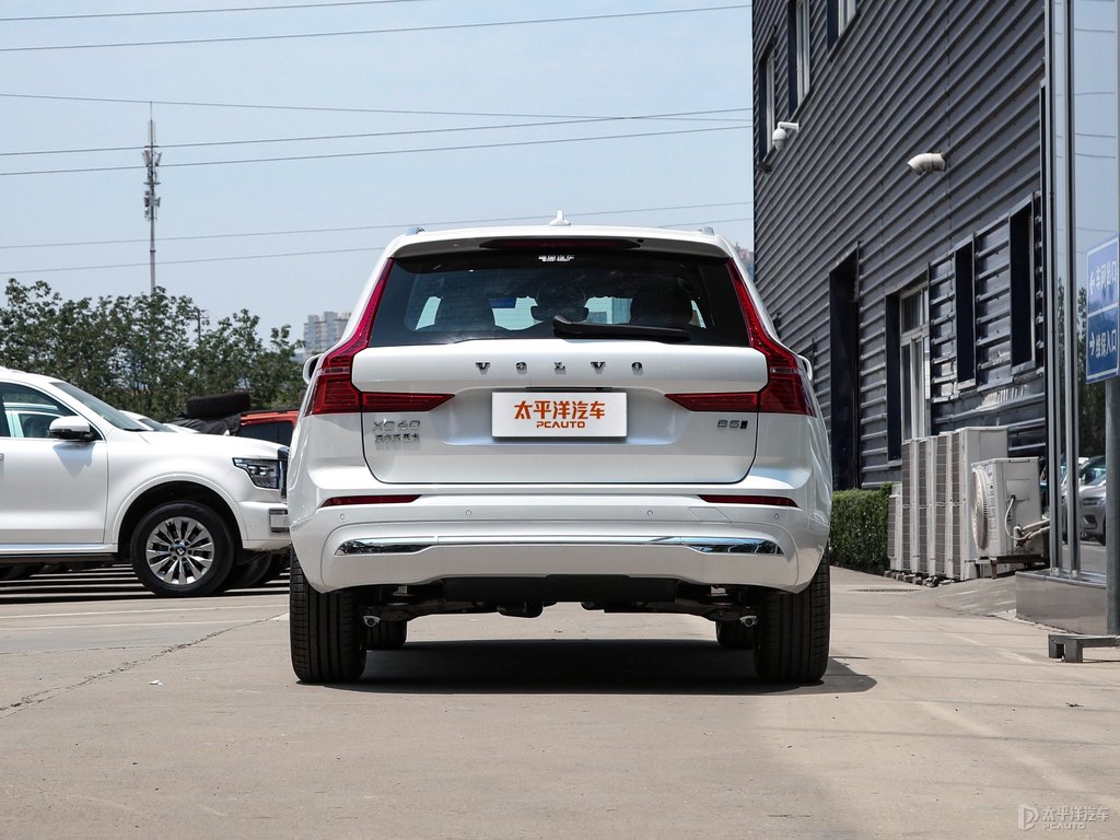 水晶白沃爾沃XC60整車外觀外觀圖片