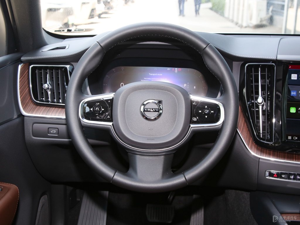 水晶白沃爾沃XC60中控內(nèi)飾圖片