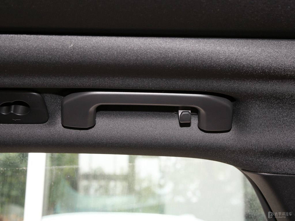 水晶白沃爾沃XC60車(chē)廂內(nèi)飾圖片