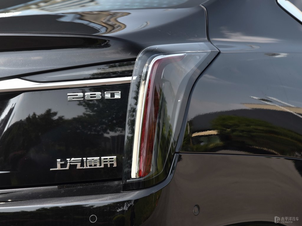 曜石黑凱迪拉克CT6車尾外觀圖片