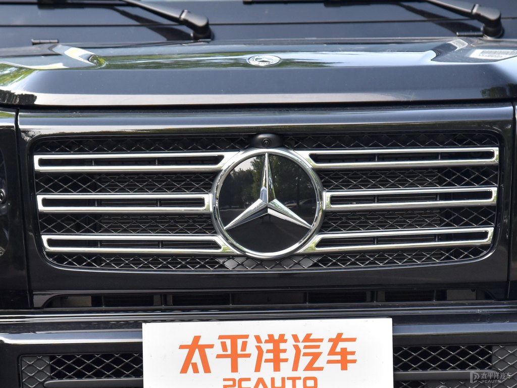 曜巖黑奔馳G級車頭外觀圖片