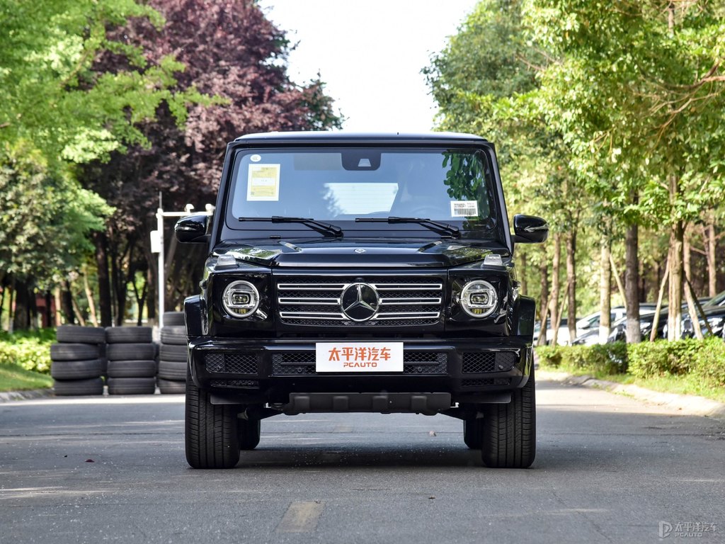 曜巖黑奔馳G級(jí)整車外觀外觀圖片