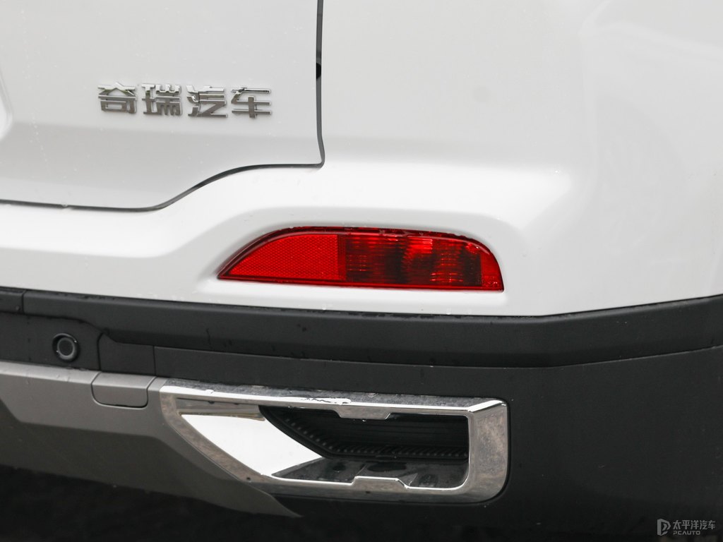 皓月白瑞虎5x車(chē)尾外觀圖片
