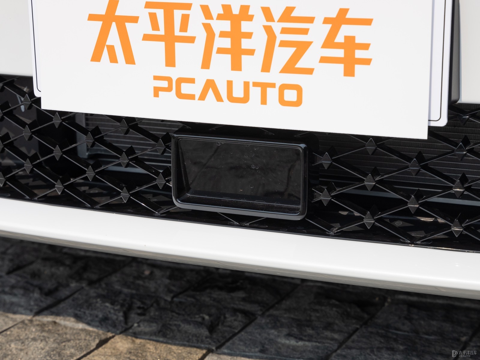 哪吒S外觀高清大圖