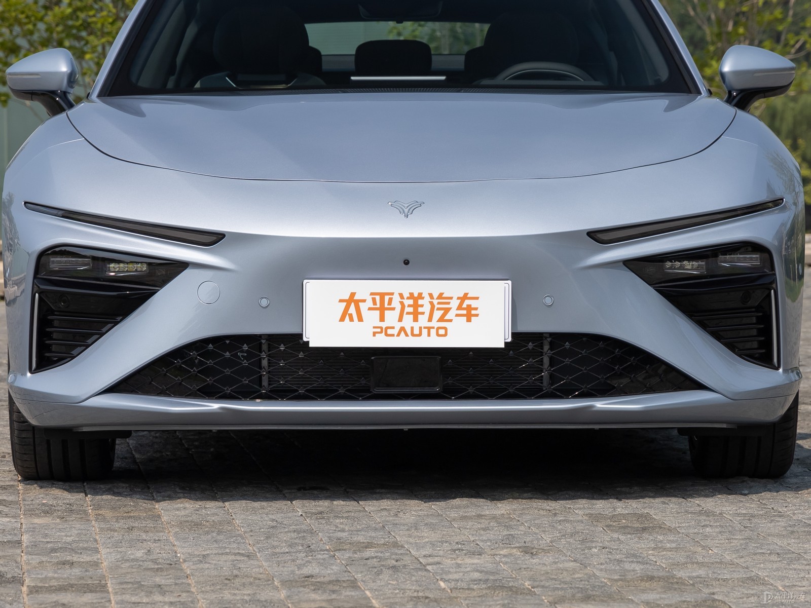 哪吒S外觀高清大圖
