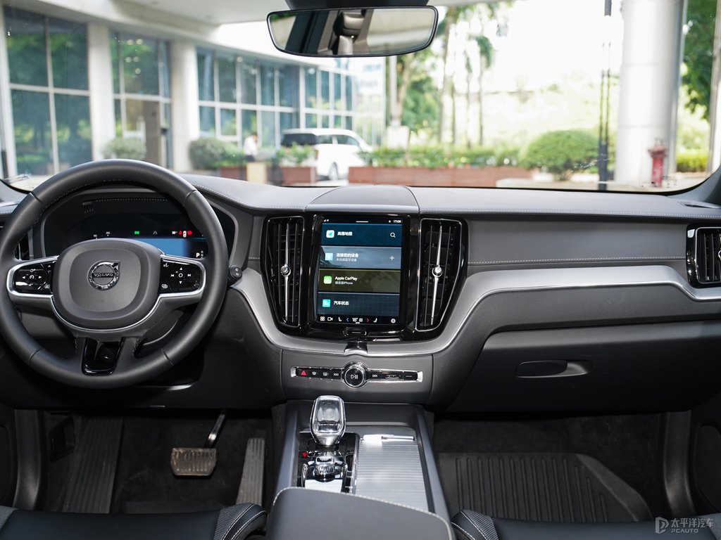 水晶白沃爾沃XC60中控內(nèi)飾圖片
