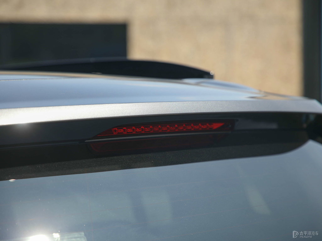r C5 AIRCROSS܇β^DƬ