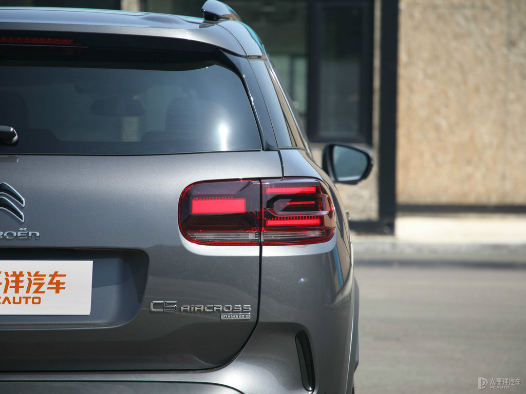 r C5 AIRCROSS܇β^DƬ