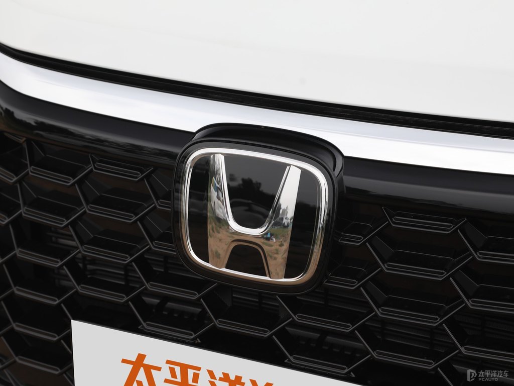 晶耀白本田UR-V車頭外觀圖片