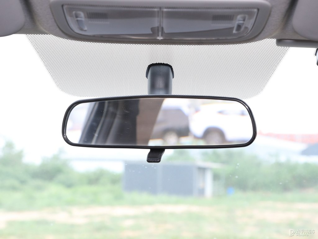 星月白飛度車廂內(nèi)飾圖片
