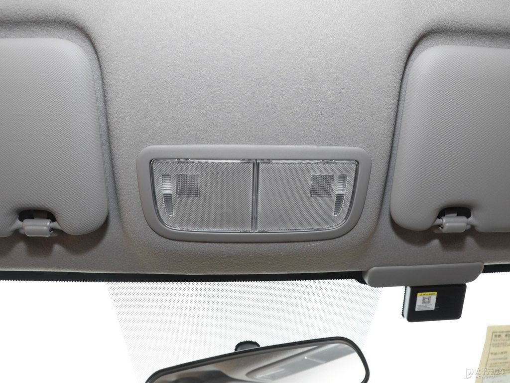 星月白飛度車廂內(nèi)飾圖片