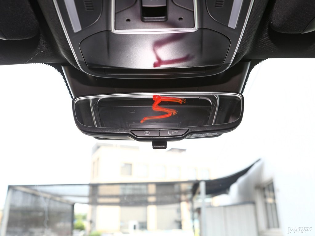 冰川藍唐新能源車廂內飾圖片