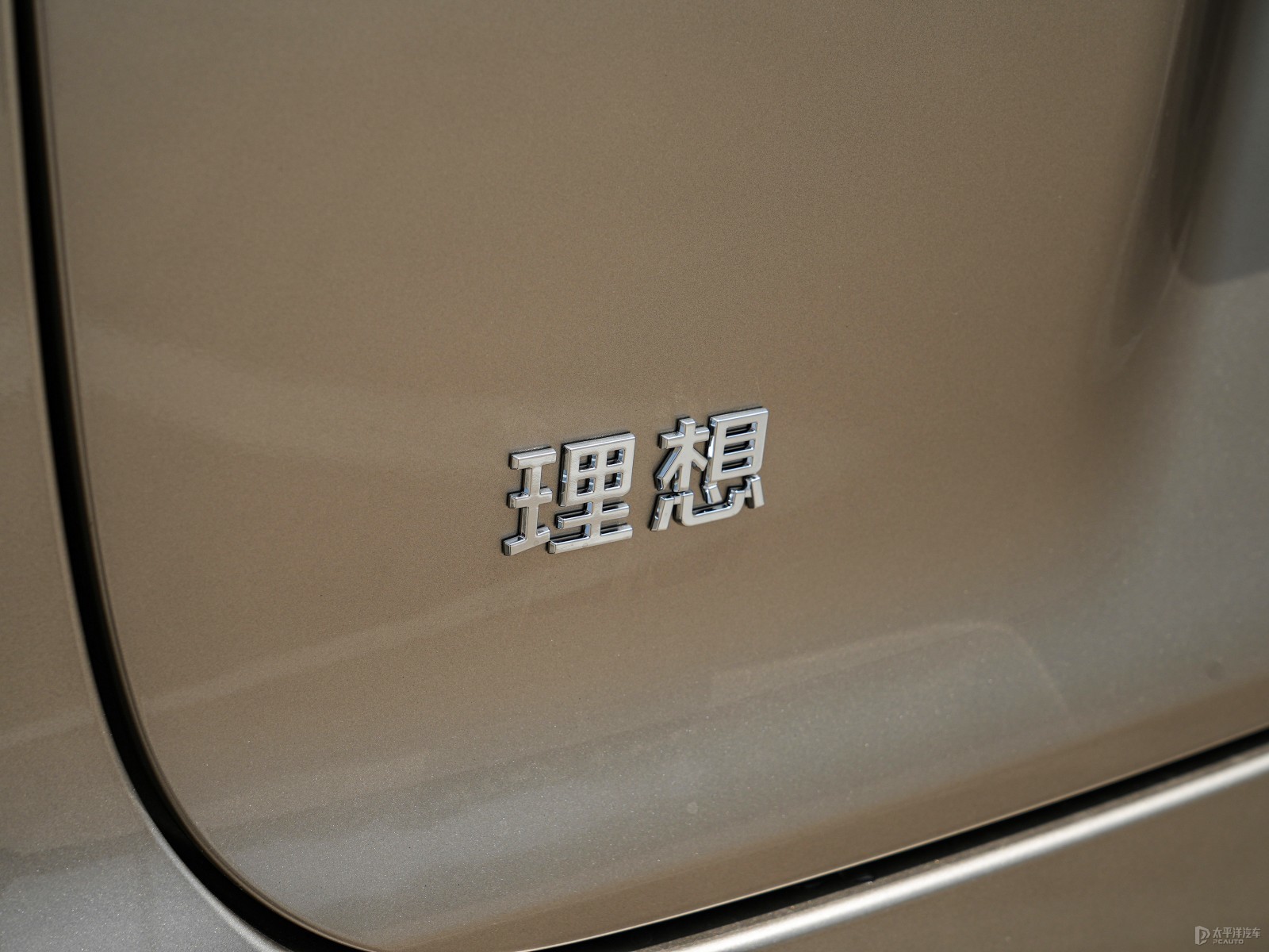 理想L9外觀高清大圖