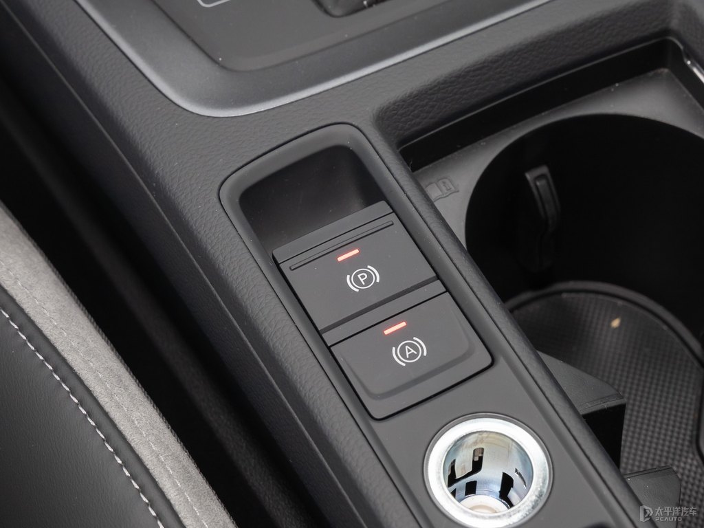 奧迪Q3 Sportback中控內(nèi)飾圖片