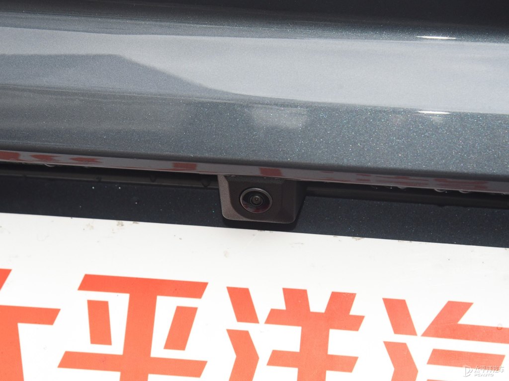 墨玉黑星瑞車尾外觀圖片