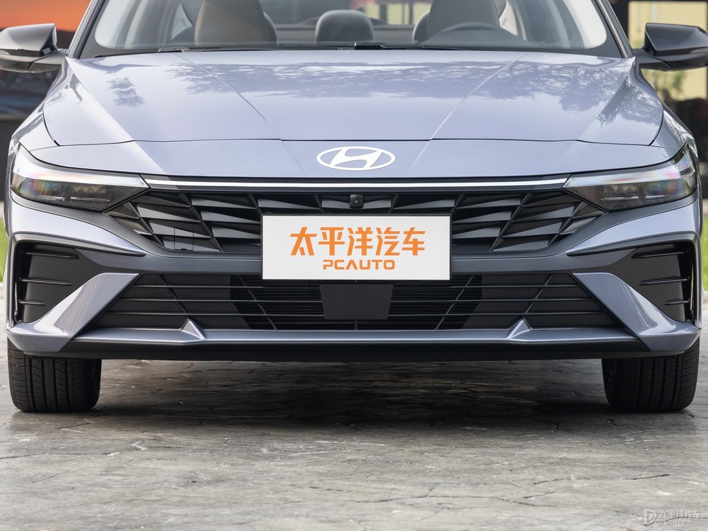 太空灰伊蘭特車頭外觀圖片