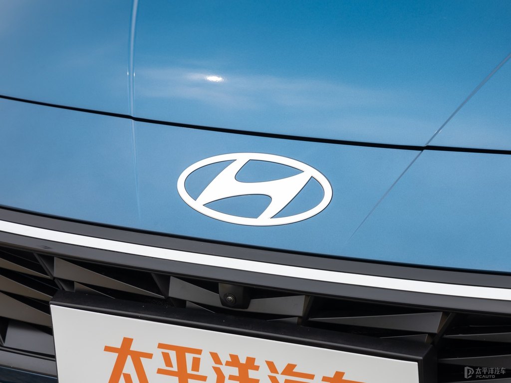 冰海藍(lán)伊蘭特車頭外觀圖片