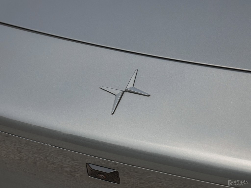 L(fng)Polestar 4܇^^DƬ