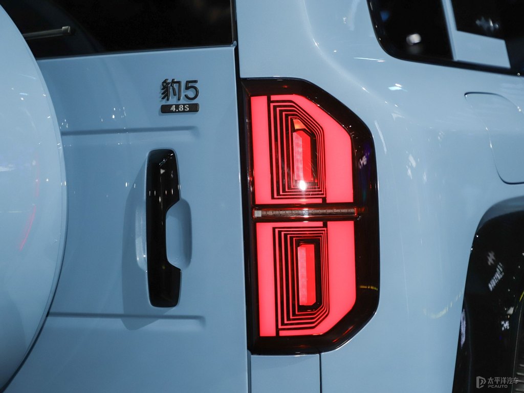5DƬ
