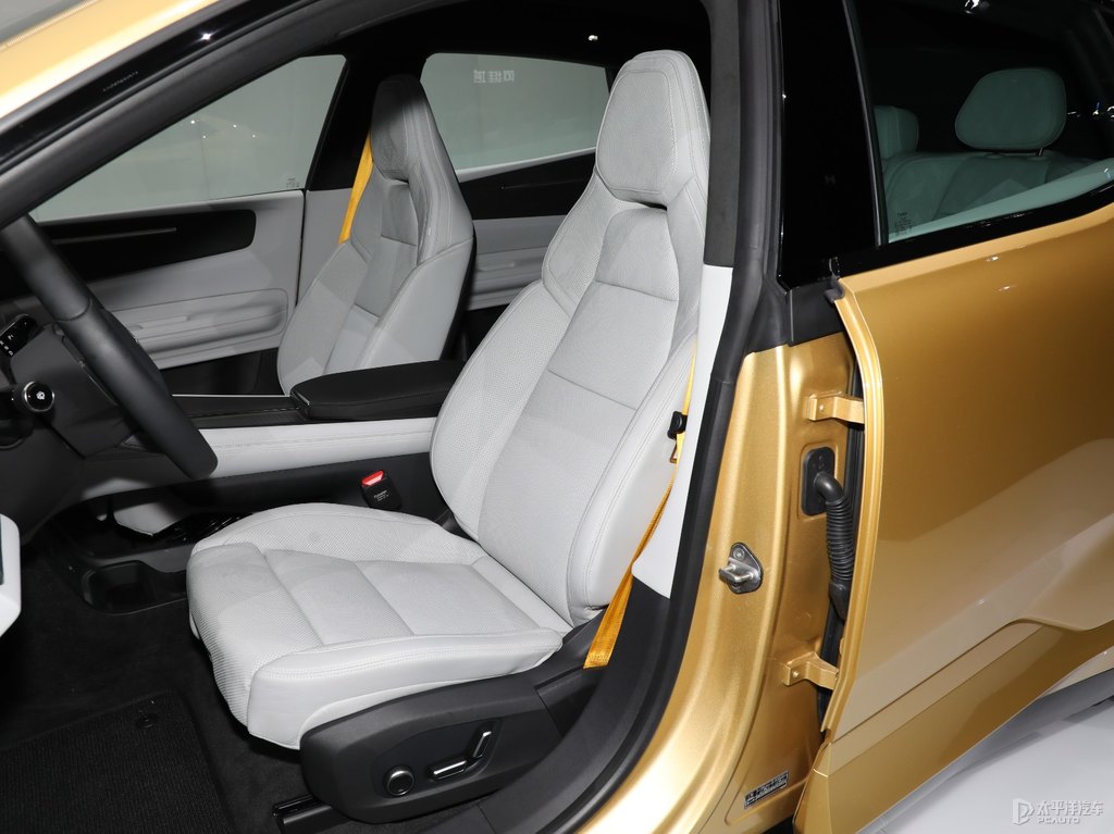Polestar 4DƬ