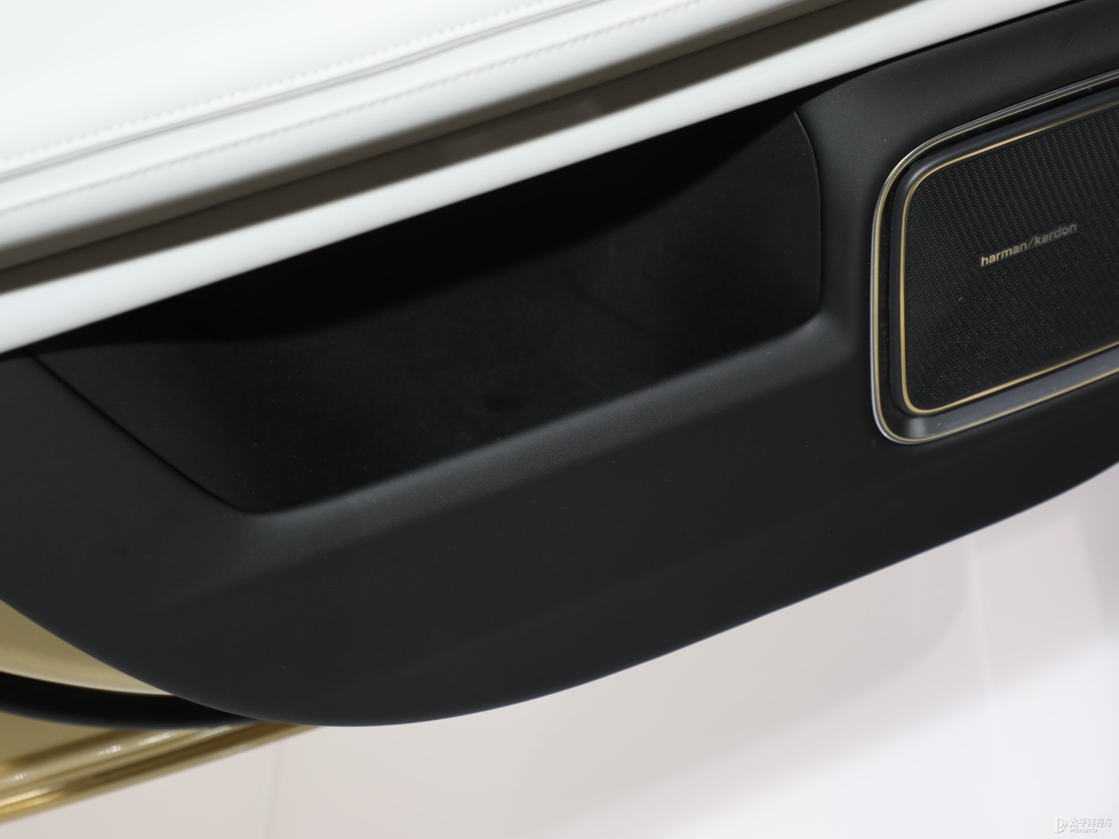 Polestar 4空間高清大圖