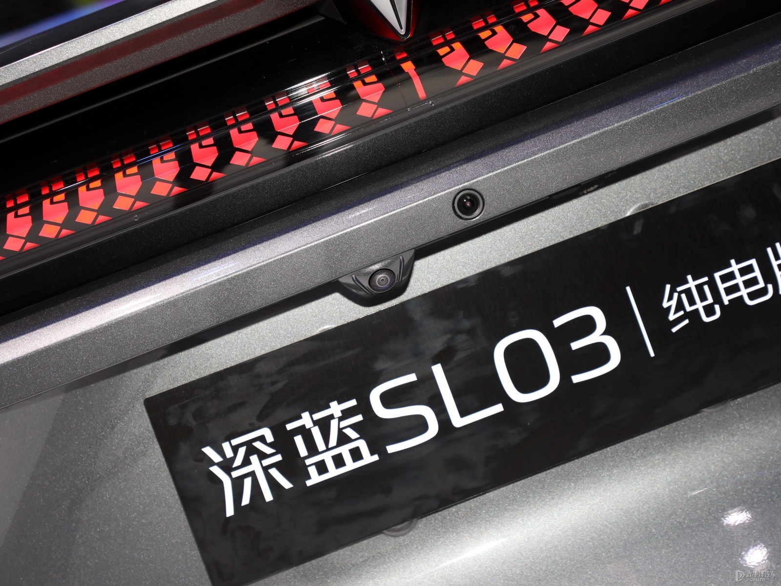 深藍(lán)SL03外觀高清大圖