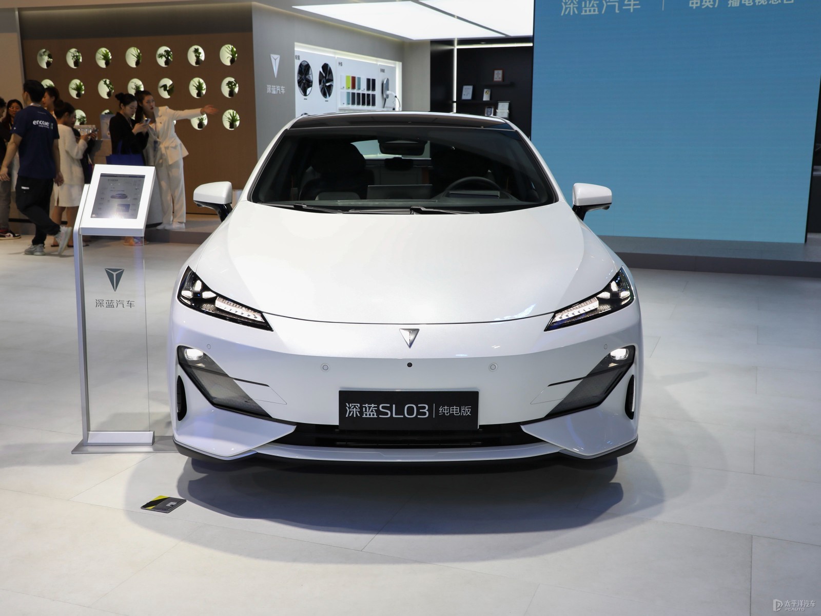 深藍(lán)SL03外觀高清大圖