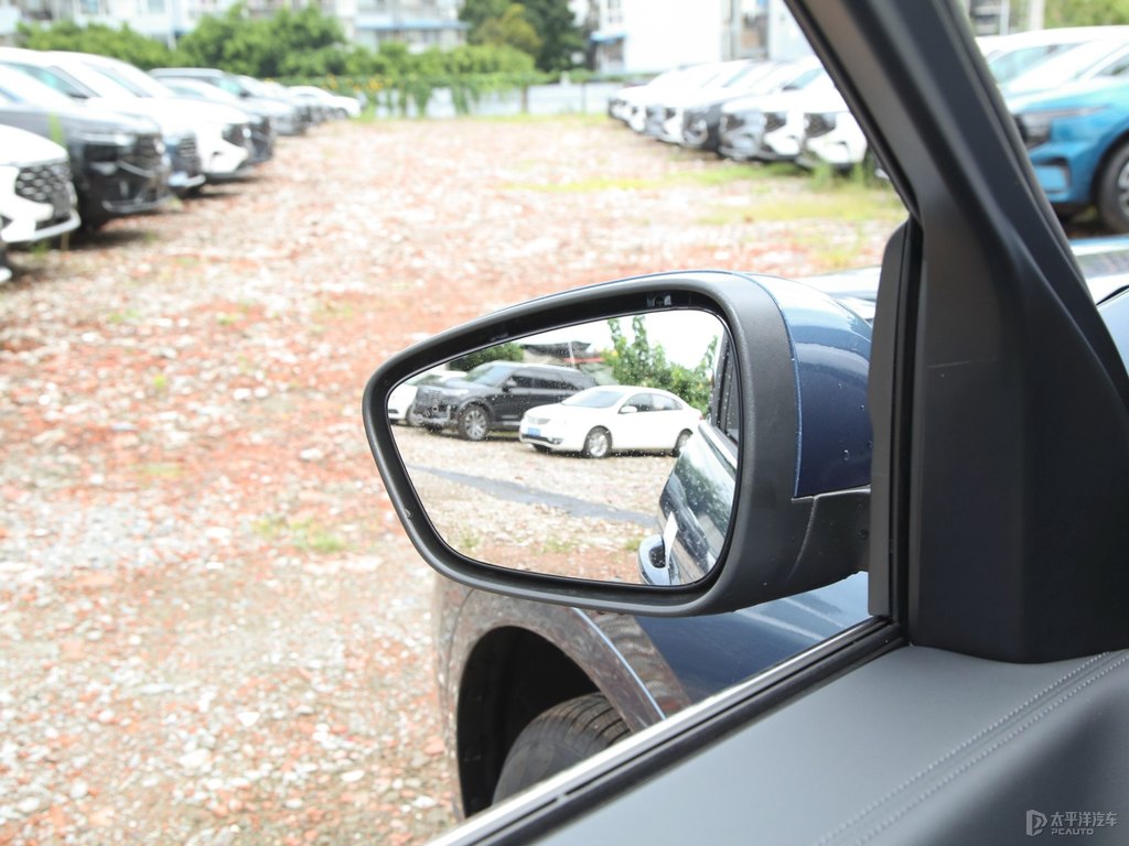 靜謐藍銳際車身外觀圖片
