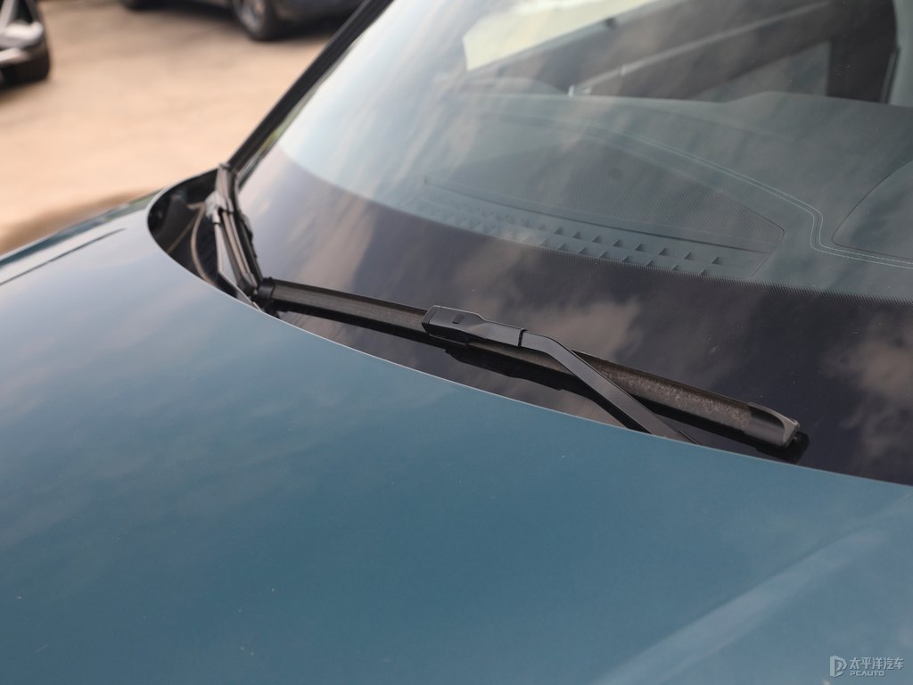 阿瓦隆綠奧迪Q3 Sportback車身外觀圖片