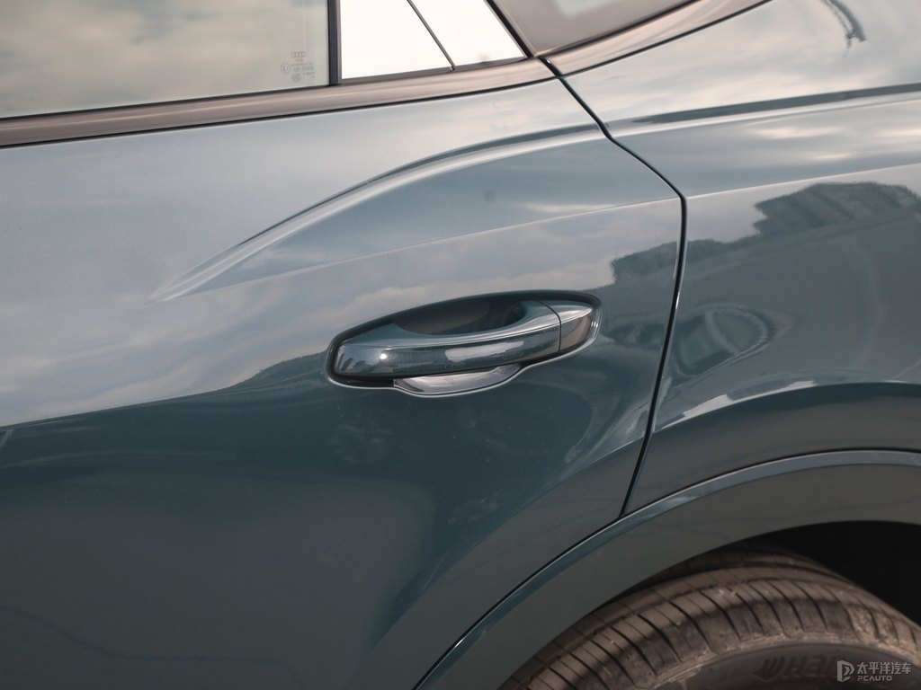 阿瓦隆綠奧迪Q3 Sportback車身外觀圖片