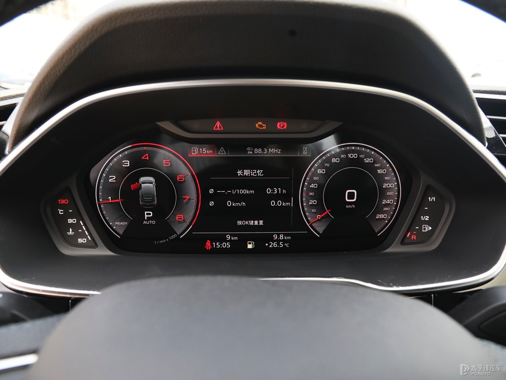 阿瓦隆綠奧迪Q3 Sportback中控內(nèi)飾圖片