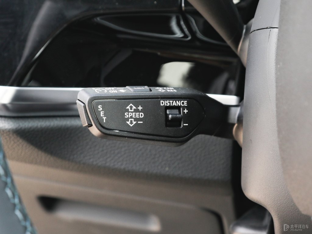 阿瓦隆綠奧迪Q3 Sportback中控內(nèi)飾圖片