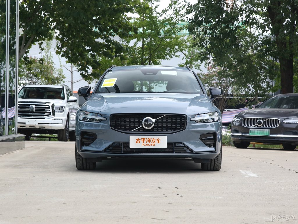 薄霧灰沃爾沃V60整車外觀外觀圖片