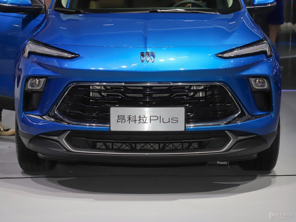 春水藍昂科拉車頭外觀圖片