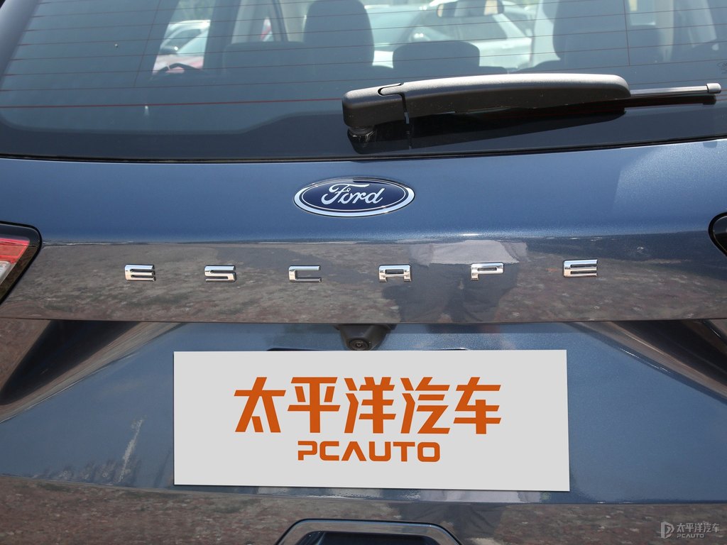 靜謐藍銳際車尾外觀圖片