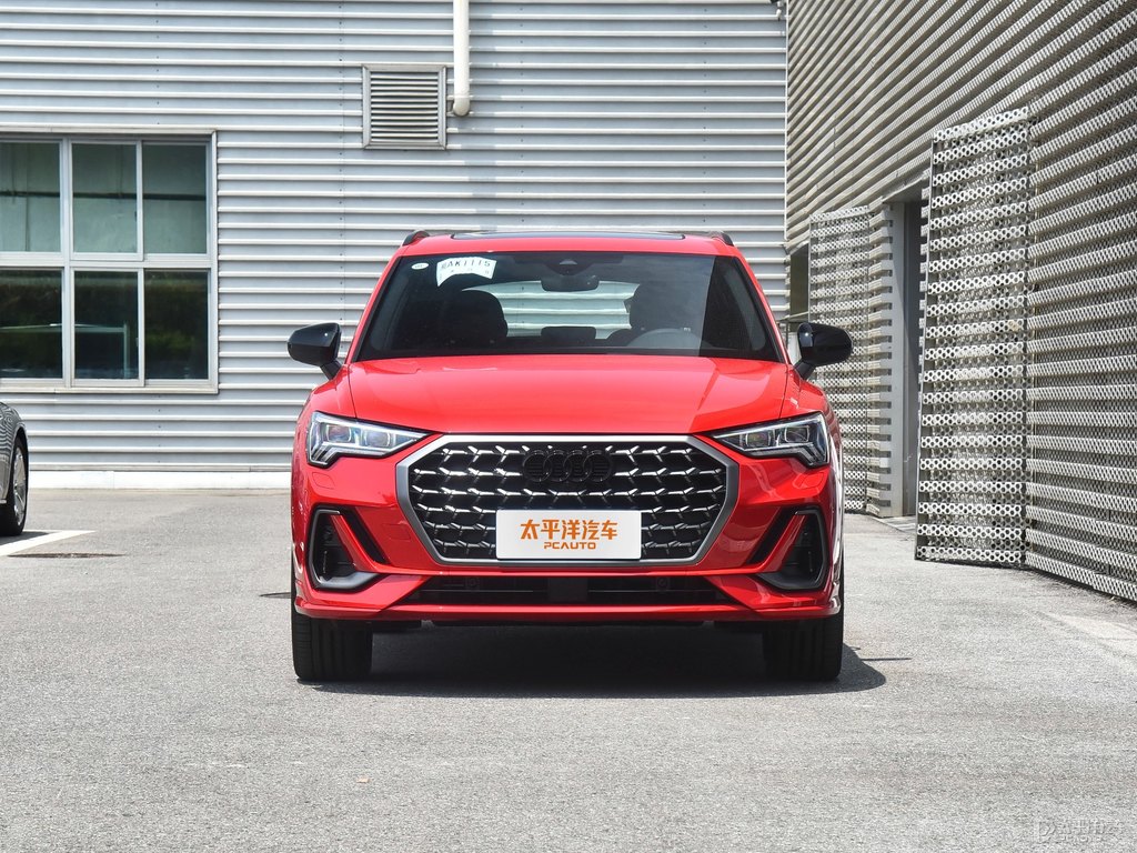 探戈紅奧迪Q3整車外觀外觀圖片
