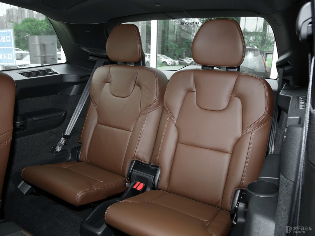 瑪瑙黑沃爾沃XC90新能源座椅內(nèi)飾圖片