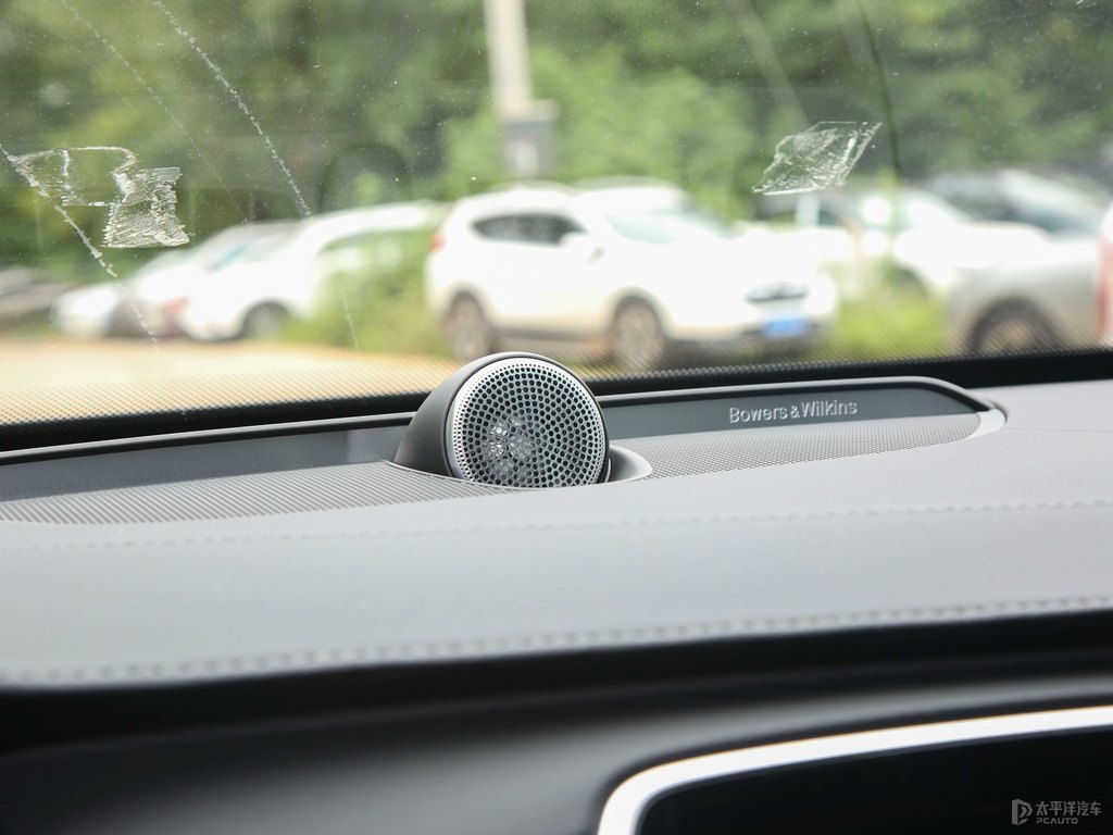 瑪瑙黑沃爾沃XC90新能源中控內(nèi)飾圖片