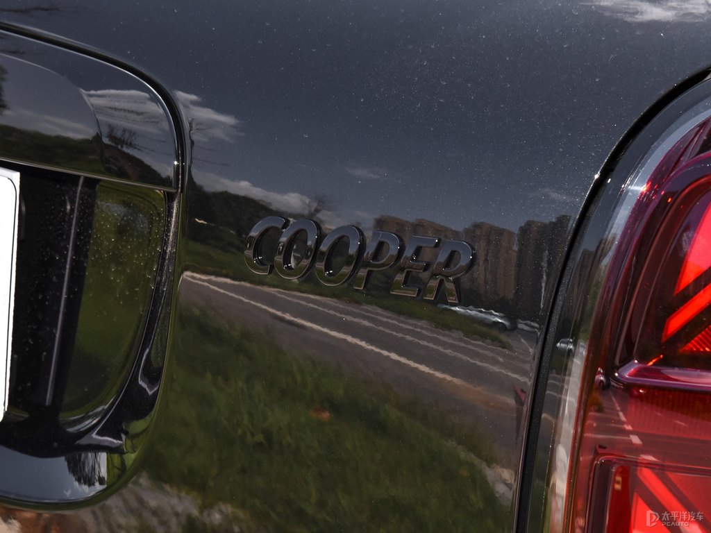MINI COUNTRYMAN܇(ch)β^DƬ
