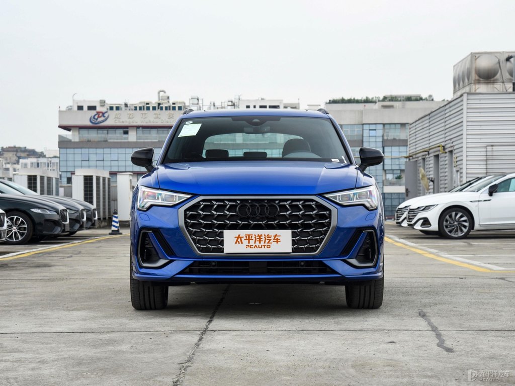 雪邦藍奧迪Q3整車外觀外觀圖片
