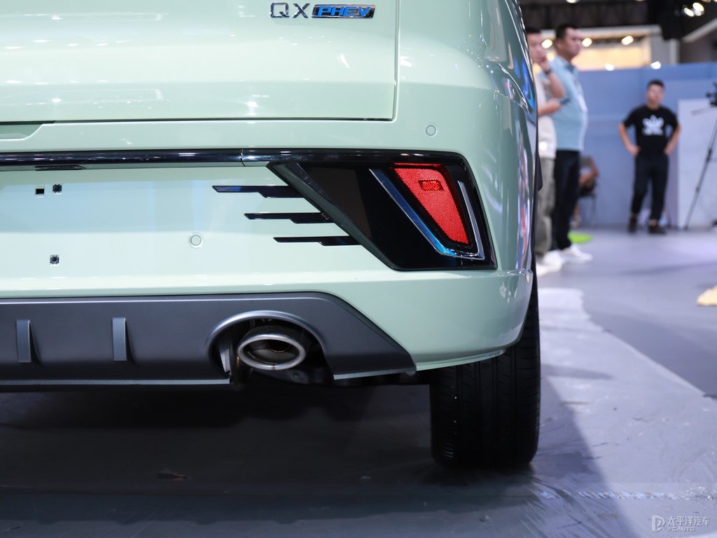GQX PHEV܇β^DƬ