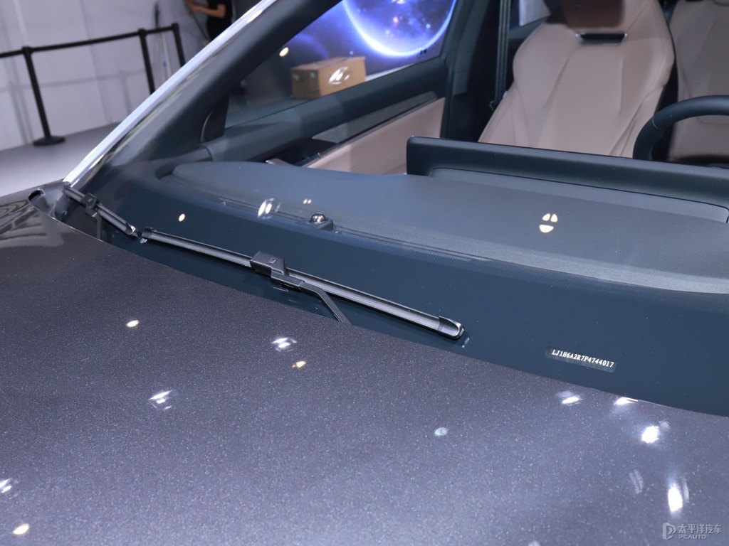 ҫʯҽQX PHEV܇^DƬ