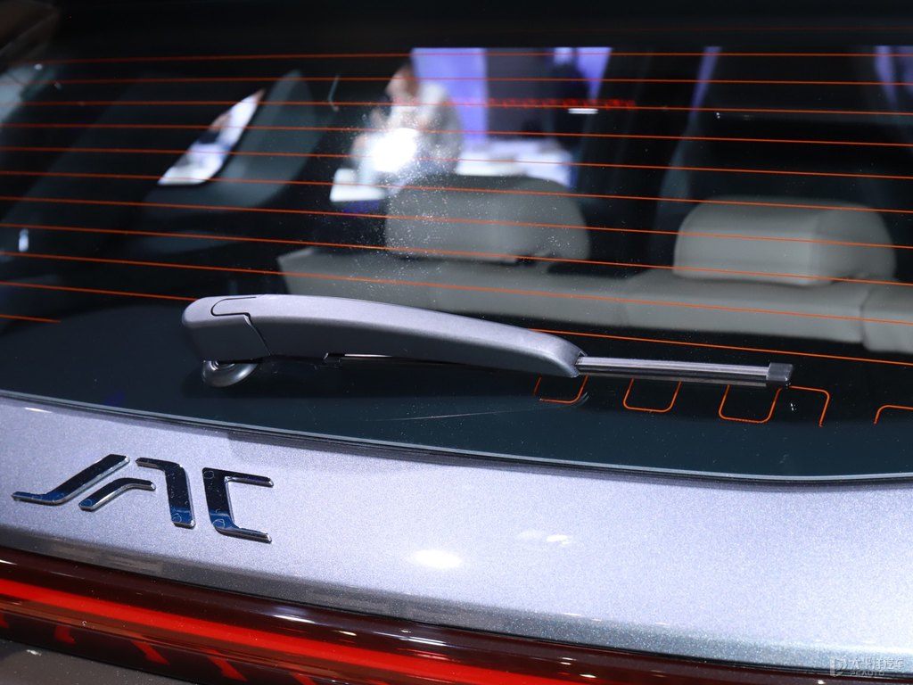 ҫʯҽQX PHEV܇β^DƬ