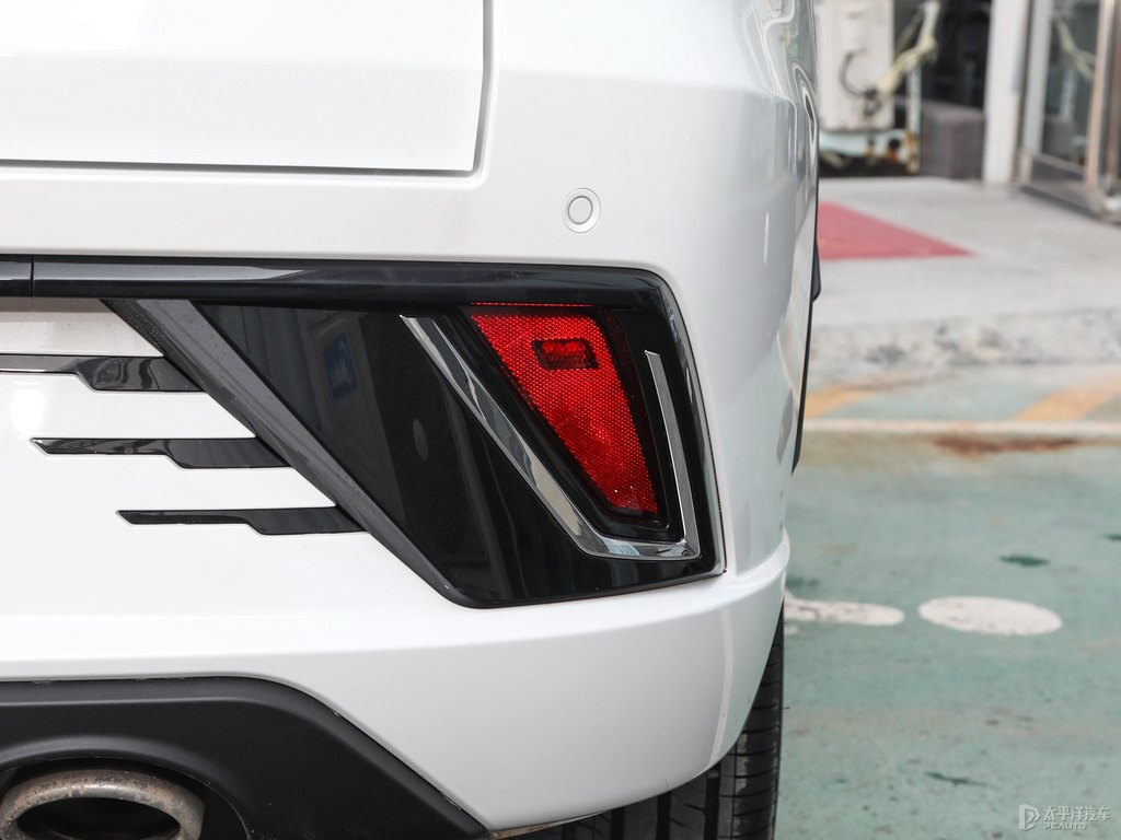 ׽QX PHEV܇β^DƬ