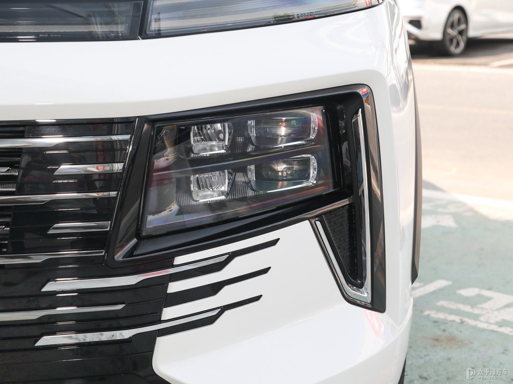 ׽QX PHEV܇^^DƬ
