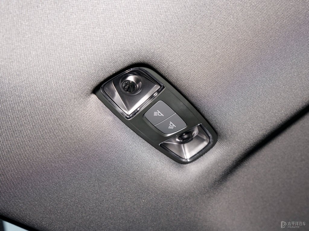 冰川白奧迪Q3車廂內(nèi)飾圖片