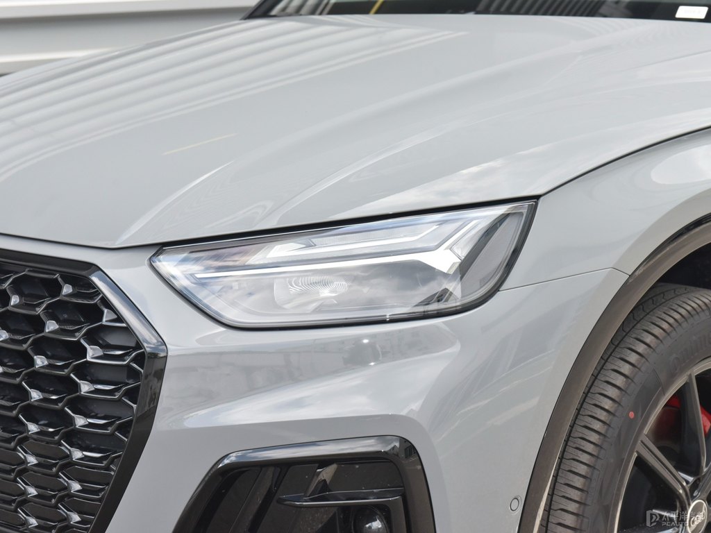 納多灰奧迪Q5L Sportback車頭外觀圖片