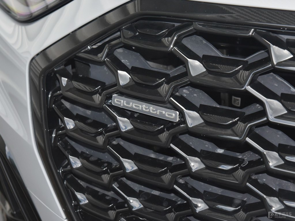 納多灰奧迪Q5L Sportback車頭外觀圖片