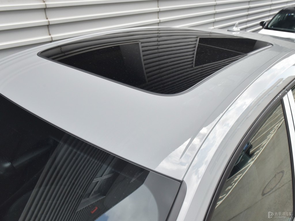 納多灰?jiàn)W迪Q5L Sportback車身外觀圖片